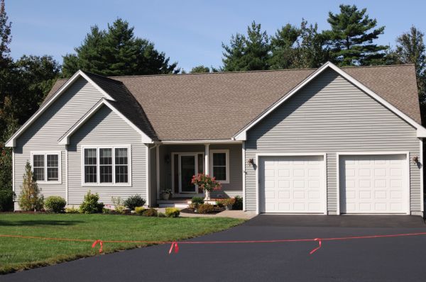 Cost of Blacktop Driveway Sealing in Mill Valley