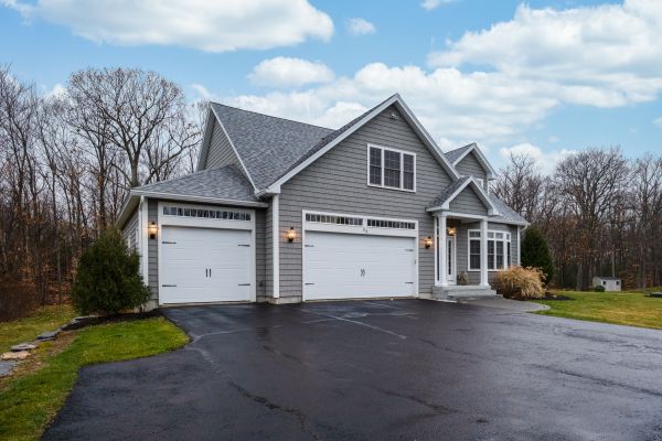 Cost of Driveway Tarring in Mill Valley